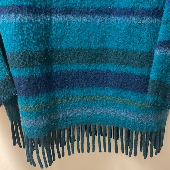 Lapp Lander Moth Resistant 100% Virgin Wool Sweater - Picture 3 of 5